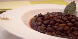 Zuppa di ceci neri ricetta della Murgia Carsica